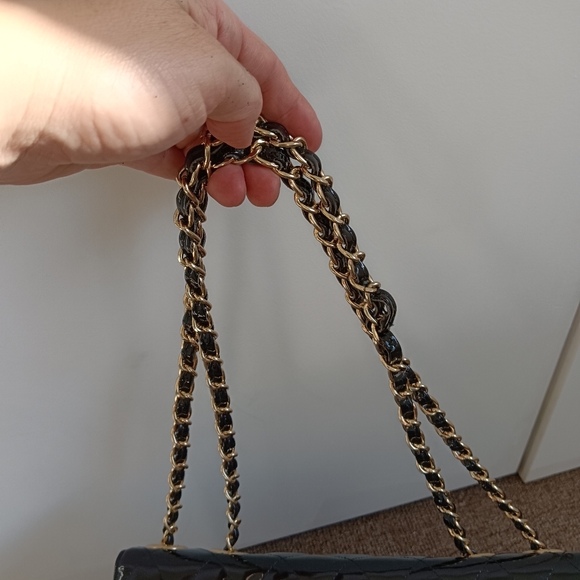 Chanel bag still in good condition - Picture 16 of 16